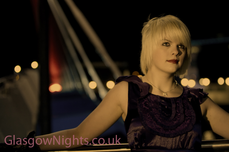 Glasgow Nights - Miel (15)