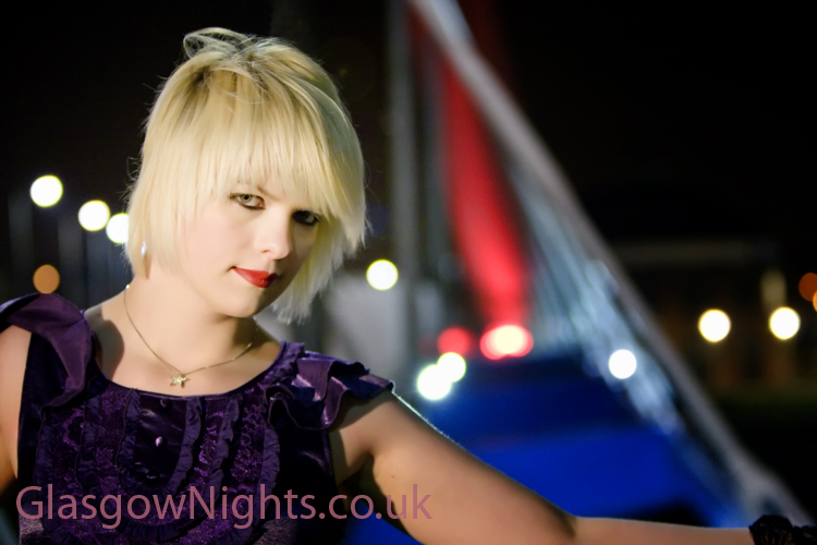 Glasgow Nights - Miel (17)