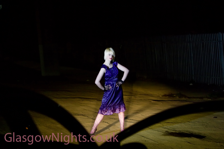 Glasgow Nights - Miel (44)