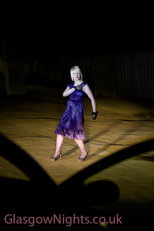 Glasgow Nights - Miel (46)