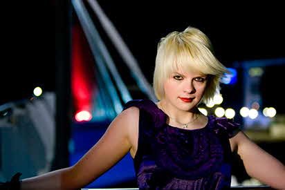 Glasgow-Nights Model Miel