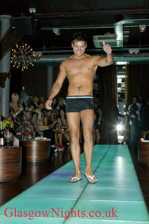 Glasgow Nights club 29 fashion show (14)